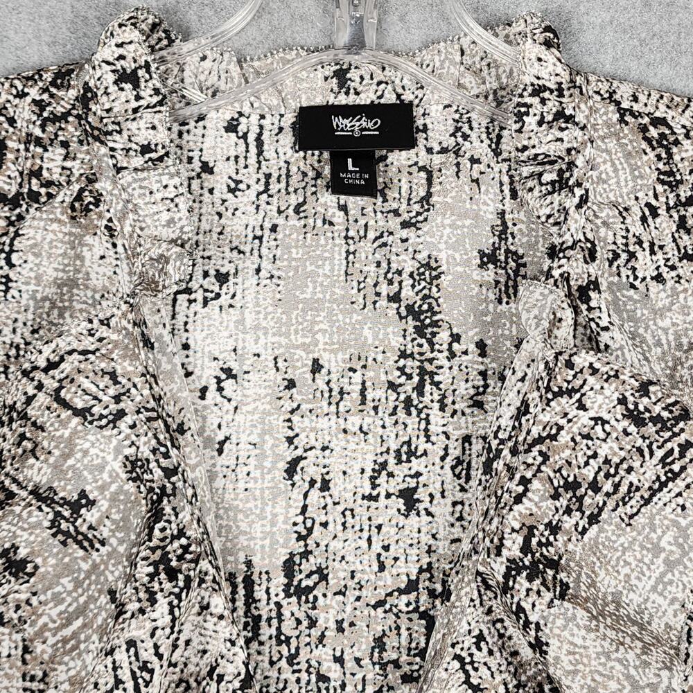Mossimo Women's V-Neck Sleeveless Flutter Blouse Geometric Pattern Size Large - Picture 2 of 10